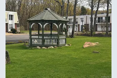 51 Rocky Point Yaphank Rd Road #8, Rocky Point, NY 11778 - Photo 15