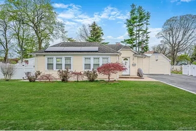 122 McKinley Street, Brentwood, NY 11717 - Photo 3