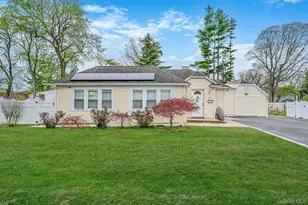 122 McKinley St, Brentwood, NY 11717 - Photo 3