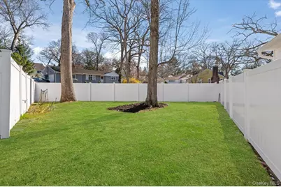 10 Maple Road, Huntington Station, NY 11746 - Photo 27