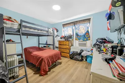 152 Livingston Avenue, Yonkers, NY 10705 - Photo 25