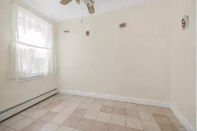 152 Livingston Avenue, Yonkers, NY 10705 - Photo 17