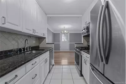 43-25 Douglaston Parkway #1H, Little Neck, NY 11363 - Photo 11