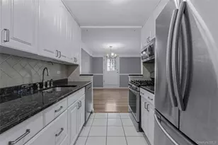 43-25 Douglaston Pkwy, Little Neck, NY 11363 - Photo 11