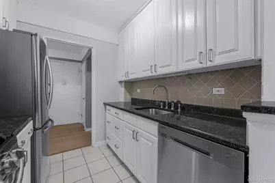 43-25 Douglaston Parkway #1H, Little Neck, NY 11363 - Photo 13