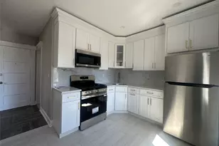 55 Sea Cliff Ave, Sea Cliff, NY 11579 - Photo 3