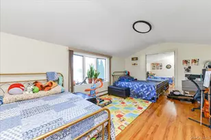 17-02 Clintonville St, Whitestone, NY 11357 - Photo 7
