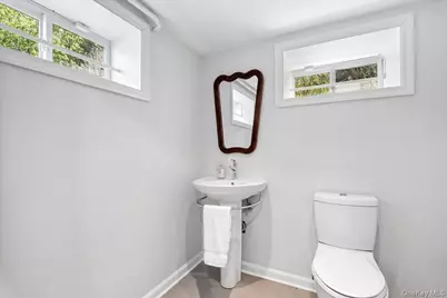 337 Heathcote Road, Scarsdale, NY 10583 - Photo 25
