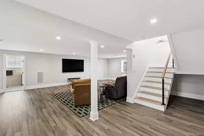47 Old Riverhead Road, Hampton Bays, NY 11946 - Photo 27