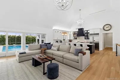 47 Old Riverhead Road, Hampton Bays, NY 11946 - Photo 5