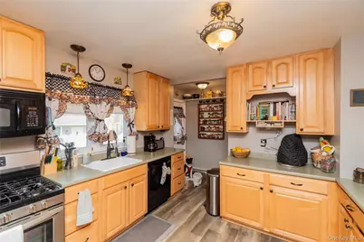 129 Mill Street, Wallkill, NY 12589 - Photo 21