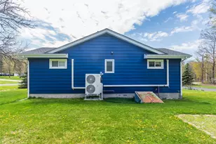 129 Mill St, Wallkill, NY 12589 - Photo 9