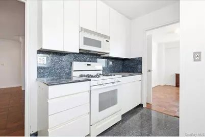 70-20 108 Street #6K, Forest Hills, NY 11375 - Photo 23