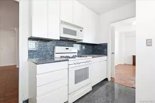 70-20 108th St, Forest Hills, NY 11375 - Photo 23