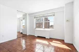 70-20 108th St, Forest Hills, NY 11375 - Photo 27