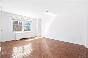 70-20 108th St, Forest Hills, NY 11375 - Photo 15