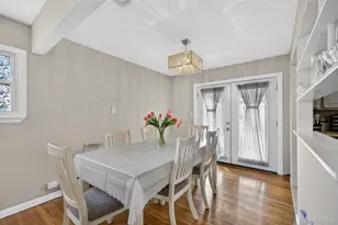 463 Louis Ave, Floral Park, NY 11001 - Photo 7