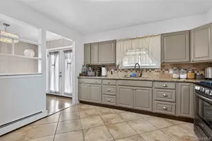 463 Louis Ave, Floral Park, NY 11001 - Photo 11