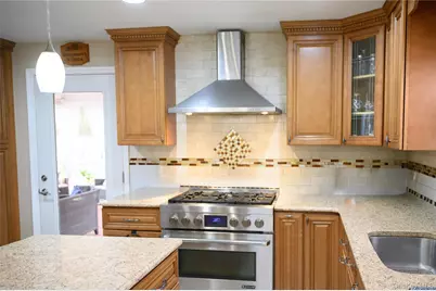 8 Chauncey Lane, Coram, NY 11727 - Photo 17