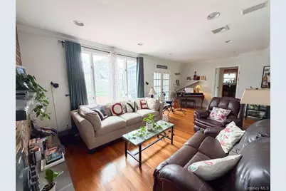 8 Chauncey Lane, Coram, NY 11727 - Photo 23