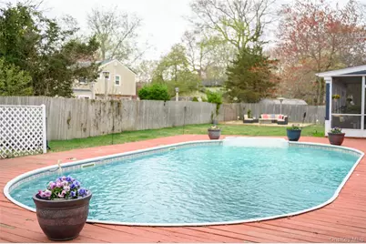 8 Chauncey Lane, Coram, NY 11727 - Photo 41