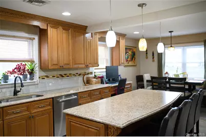 8 Chauncey Lane, Coram, NY 11727 - Photo 9