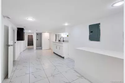 24 W Dover Street, Valley Stream, NY 11580 - Photo 41