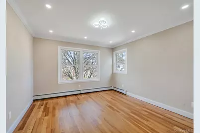 24 W Dover Street, Valley Stream, NY 11580 - Photo 33