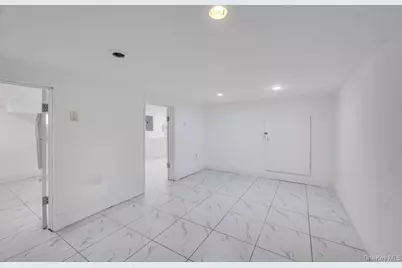 24 W Dover Street, Valley Stream, NY 11580 - Photo 39