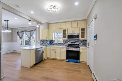 24 W Dover Street, Valley Stream, NY 11580 - Photo 27
