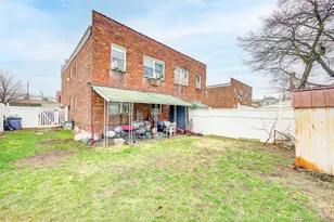215-10 99th Ave, Queens Village, NY 11429 - Photo 23