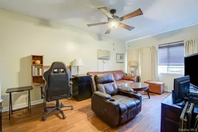215-10 99th Avenue, Queens Village, NY 11429 - Photo 5