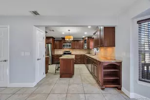 29 Harwood Way, Coram, NY 11727 - Photo 11