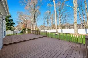 29 Harwood Way, Coram, NY 11727 - Photo 35