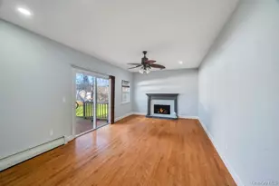 29 Harwood Way, Coram, NY 11727 - Photo 17