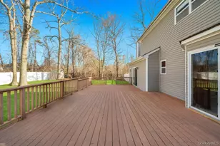 29 Harwood Way, Coram, NY 11727 - Photo 37