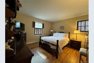 60 Syracuse Avenue, Medford, NY 11763 - Photo 21