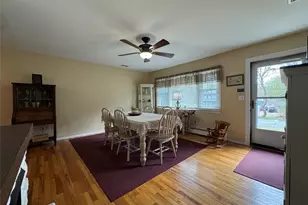 60 Syracuse Ave, Medford, NY 11763 - Photo 15