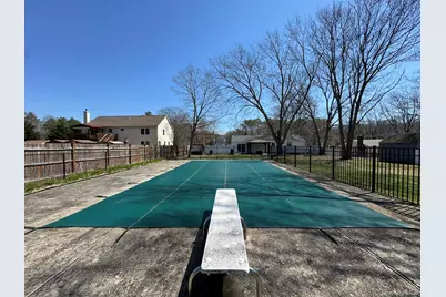 60 Syracuse Avenue, Medford, NY 11763 - Photo 11