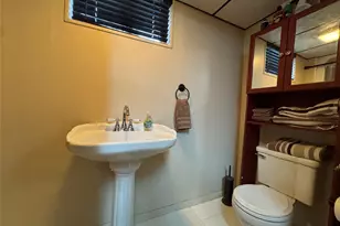 60 Syracuse Ave, Medford, NY 11763 - Photo 27