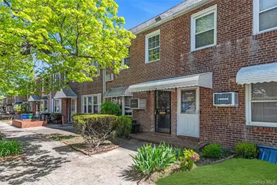 82-37 251st Street, Bellerose, NY 11426 - Photo 3