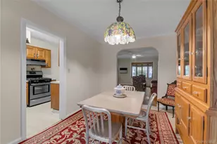 82-37 251st St, Bellerose, NY 11426 - Photo 9