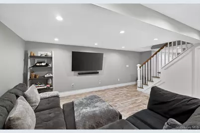 19 Shelton Court, Commack, NY 11725 - Photo 31