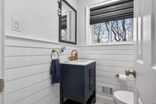 19 Shelton Ct, Commack, NY 11725 - Photo 15