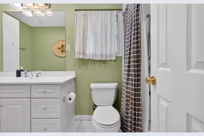 19 Shelton Court, Commack, NY 11725 - Photo 23