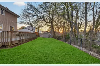 19 Shelton Court, Commack, NY 11725 - Photo 33