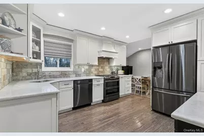 19 Shelton Court, Commack, NY 11725 - Photo 7
