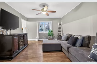 19 Shelton Court, Commack, NY 11725 - Photo 11