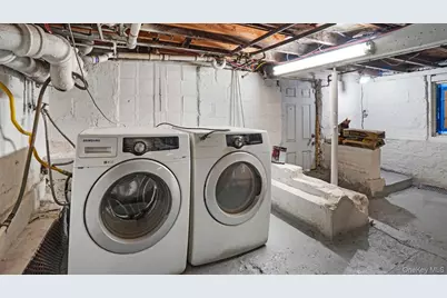 2738 Miles Avenue, Bronx, NY 10465 - Photo 17