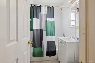 140-15 183rd St, Springfield Gardens, NY 11413 - Photo 13